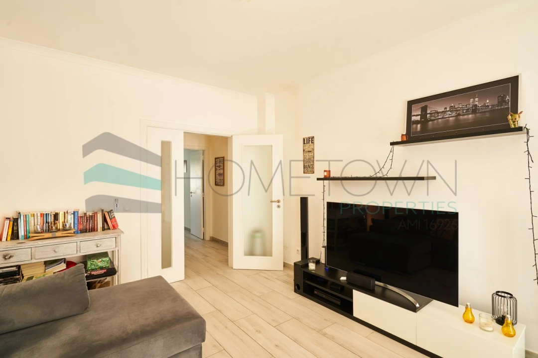 Apartamento T2 para Venda em Quarteira Foto 7