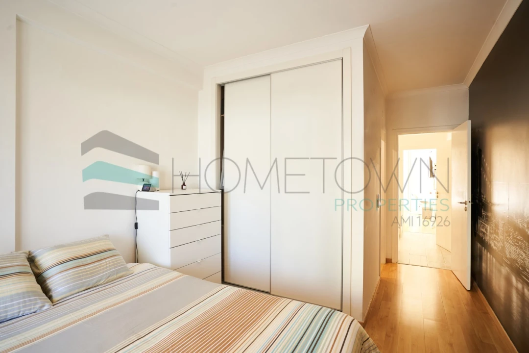 Apartamento T2 para Venda em Quarteira Foto 32