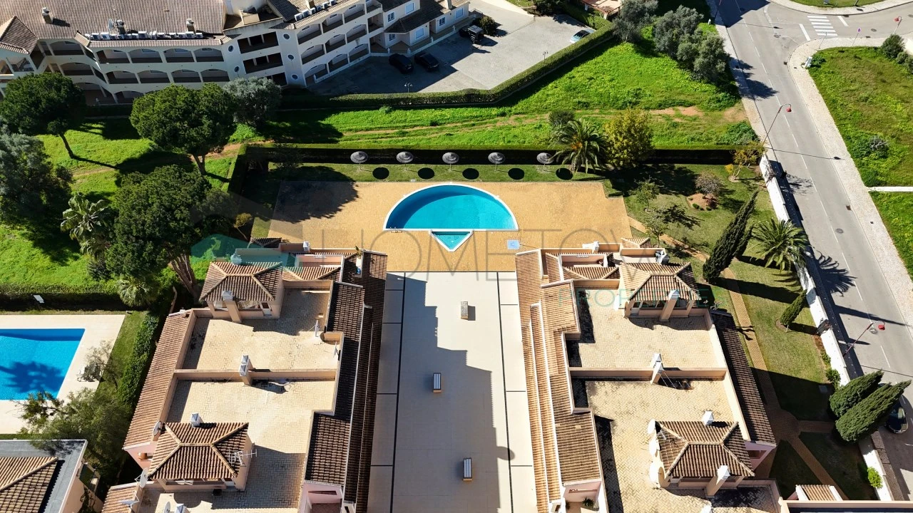 Apartamento T2 para Venda em Quarteira Foto 41