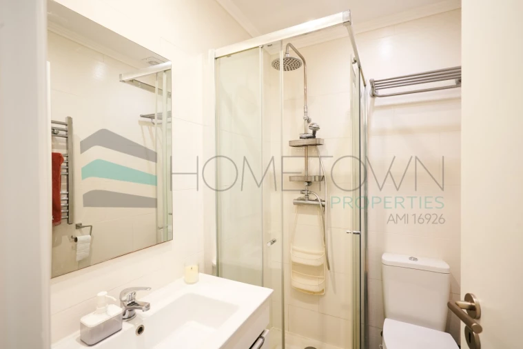 Apartamento T2 para Venda em Quarteira Foto 27