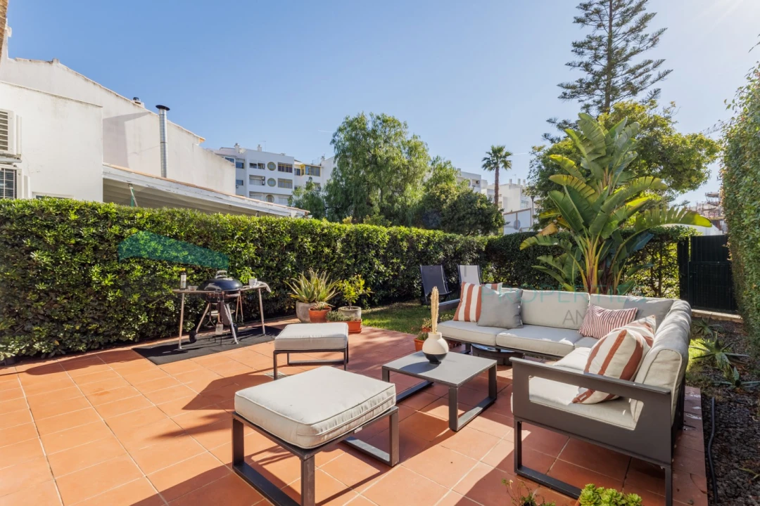 Moradia T2 para Venda em Quarteira Foto 16