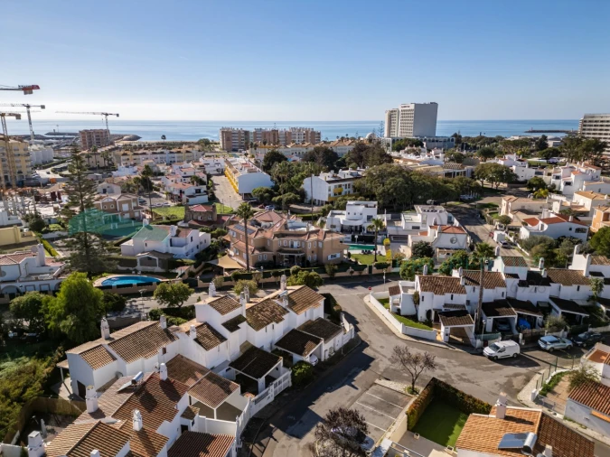 Moradia T2 para Venda em Quarteira Foto 25