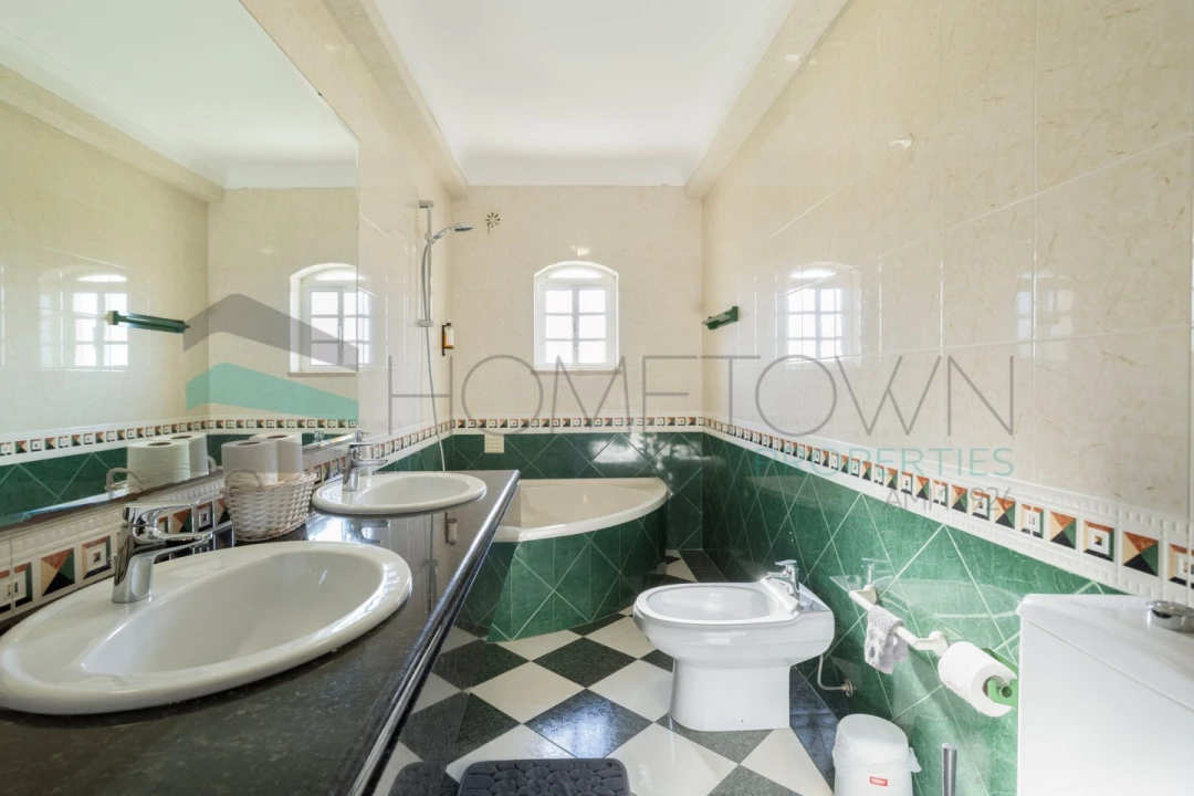 Moradia T4 para Venda em Moncarapacho e Fuseta Foto 11