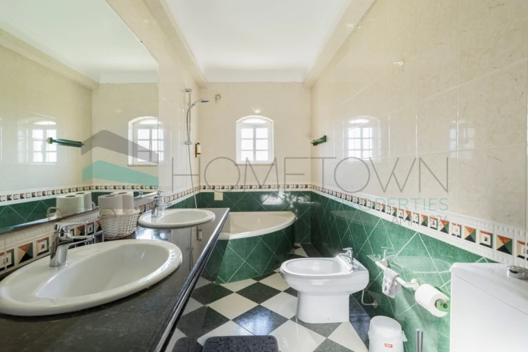 Moradia T4 para Venda em Moncarapacho e Fuseta Foto 11