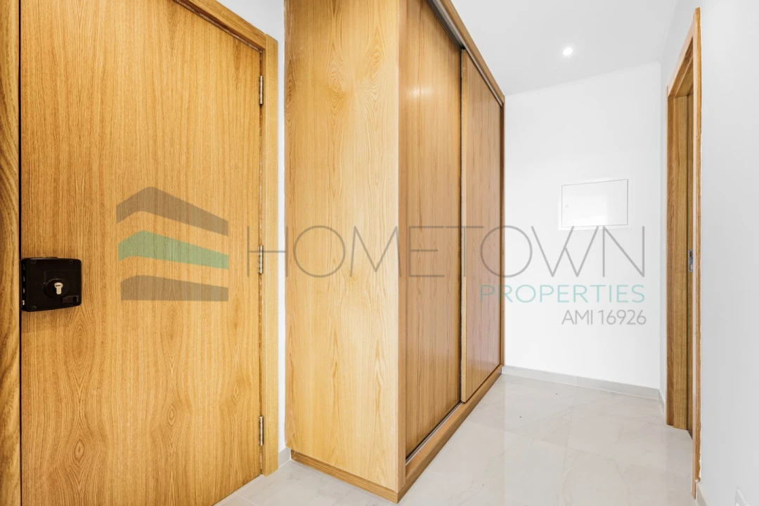 Apartamento para Venda em Quarteira Foto 13