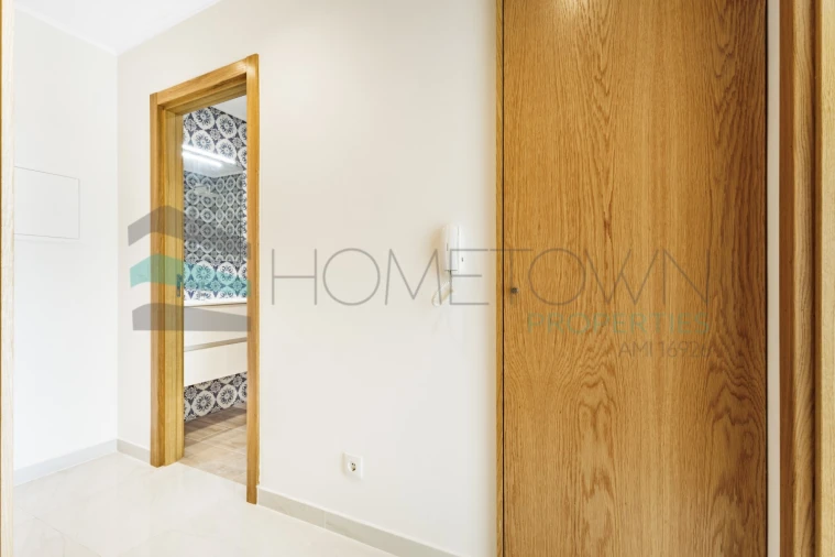 Apartamento para Venda em Quarteira Foto 12