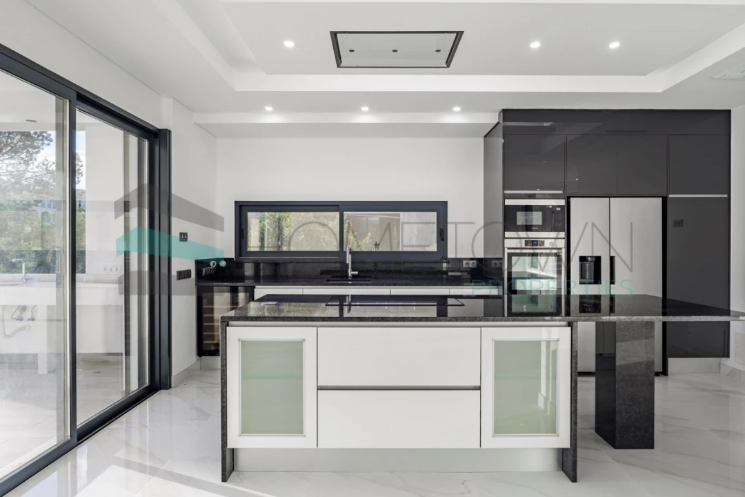 Moradia T3 para Venda em Quarteira Foto 7