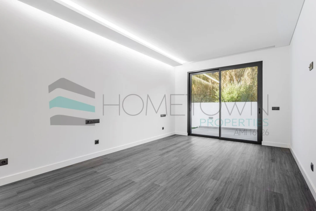 Moradia T3 para Venda em Quarteira Foto 12