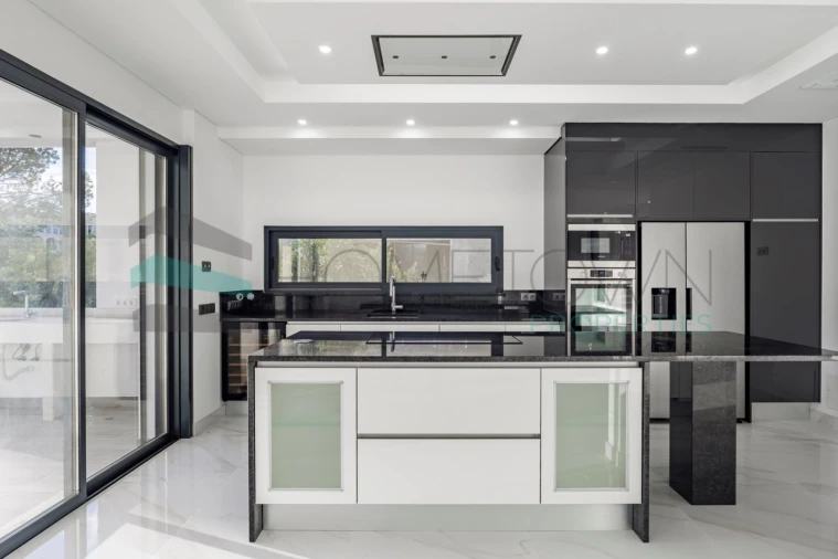 Moradia T3 para Venda em Quarteira Foto 7