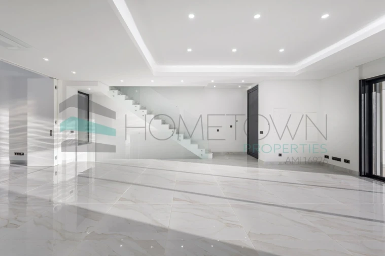 Moradia T3 para Venda em Quarteira Foto 3