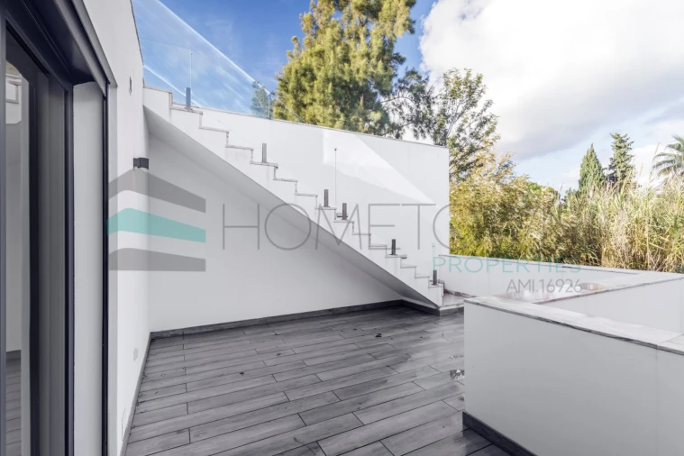 Moradia T3 para Venda em Quarteira Foto 32