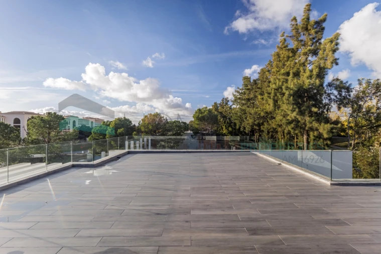 Moradia T3 para Venda em Quarteira Foto 27