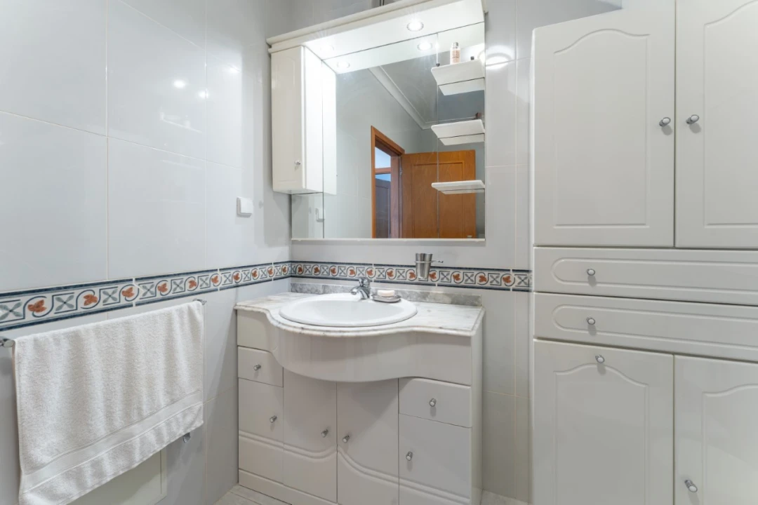 Apartamento T3 para Venda em Nazare Foto 13