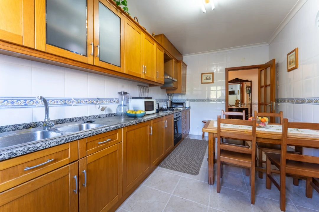 Apartamento T3 para Venda em Nazare Foto 4