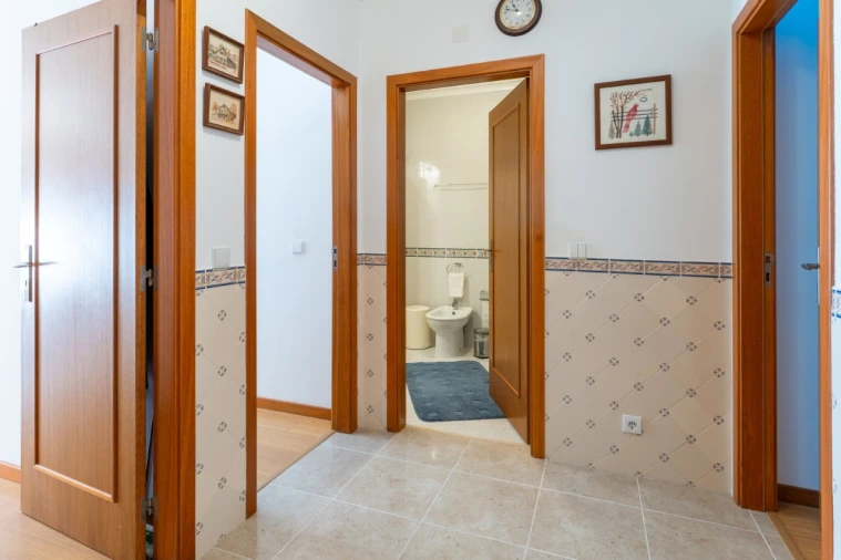 Apartamento T3 para Venda em Nazare Foto 9