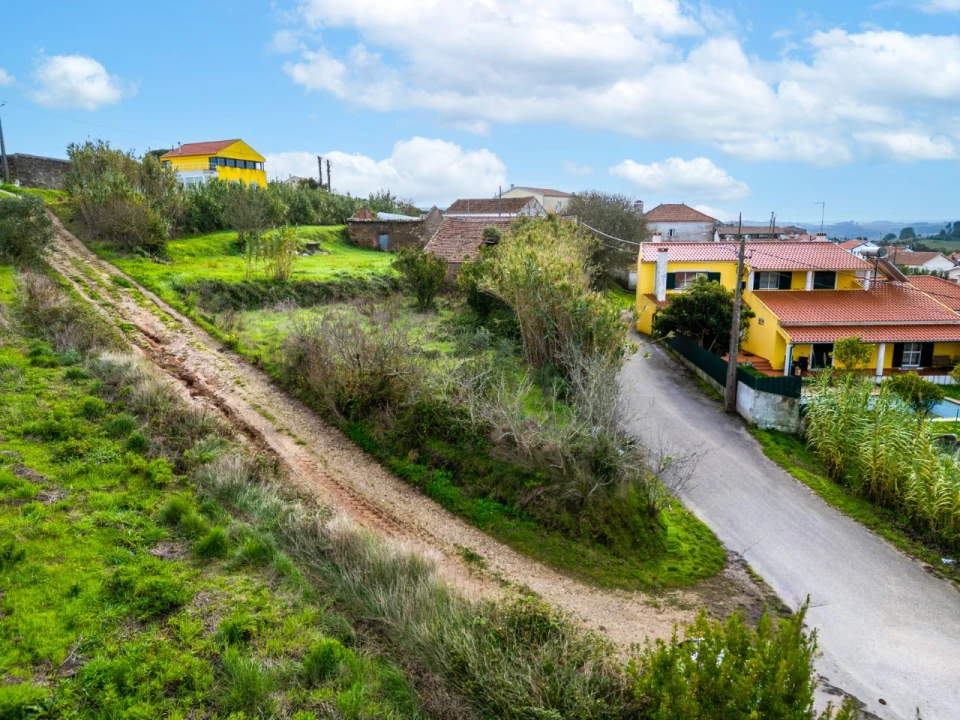 Moradia T4 para Venda em Santa Maria, São Pedro e Sobral da Lagoa Foto 3