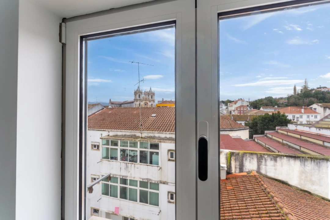 Apartamento T2 para Venda em Alcobaça e Vestiaria Foto 25