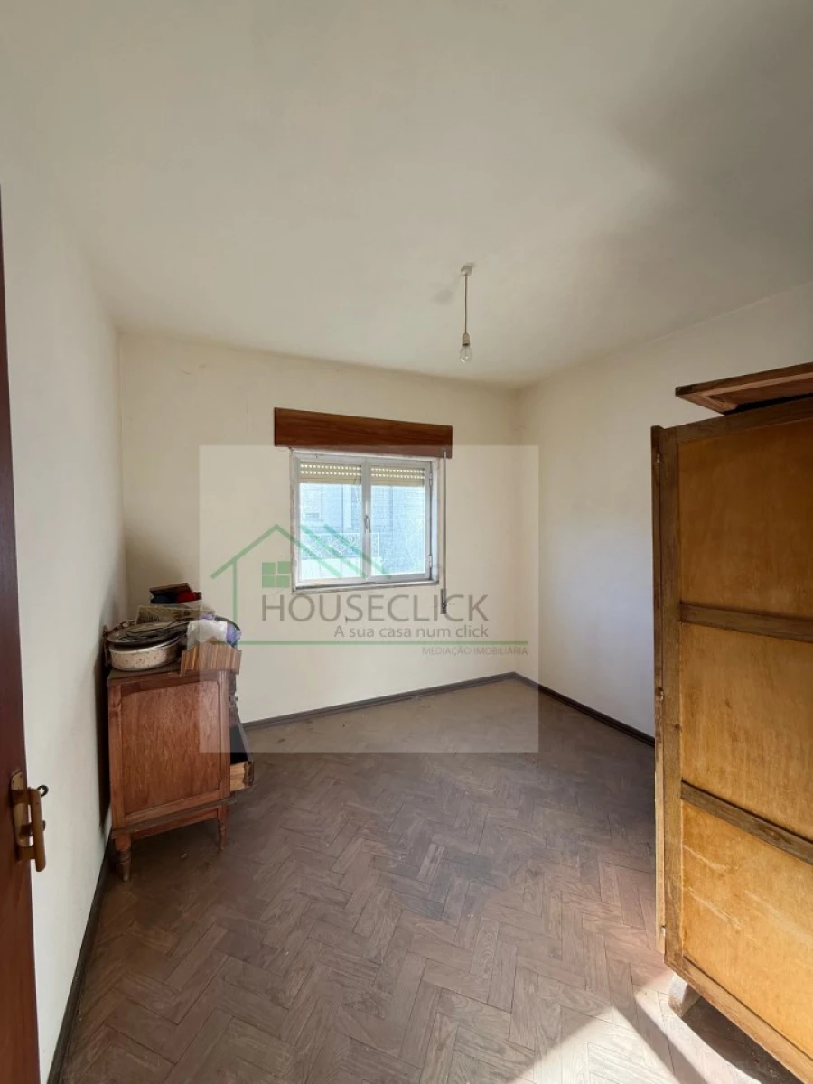 Moradia T3 para Venda em Casteleiro Foto 10