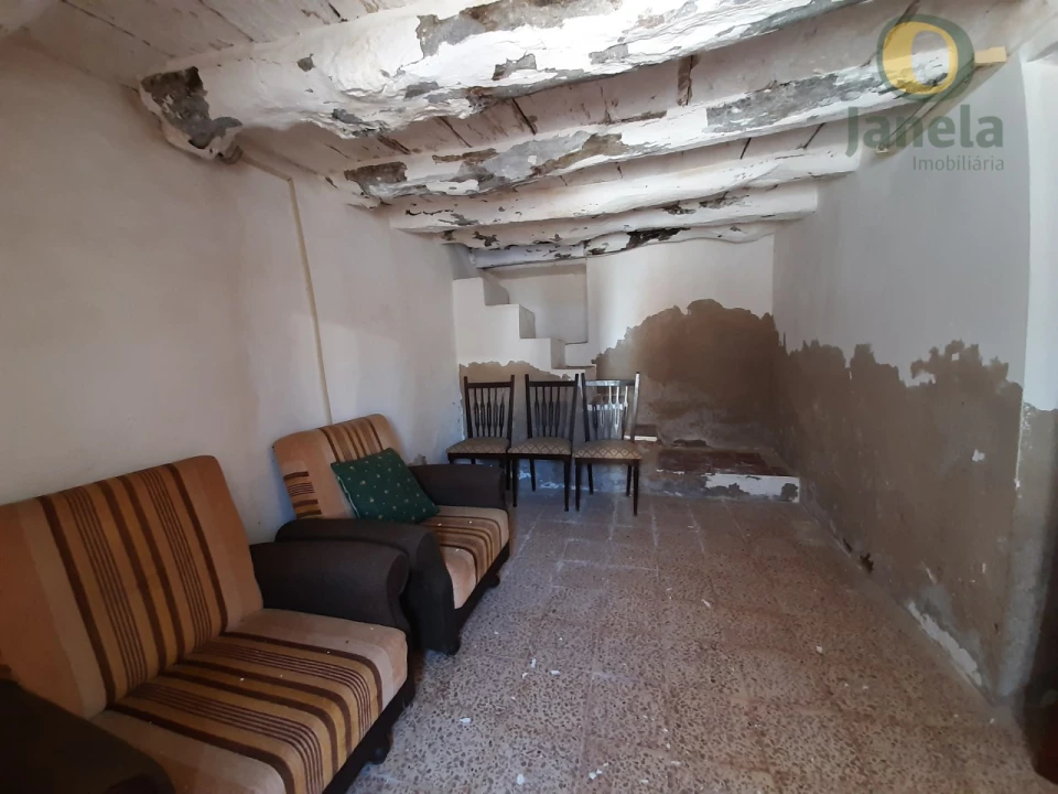 Moradia T1 para Venda em Salir Foto 10