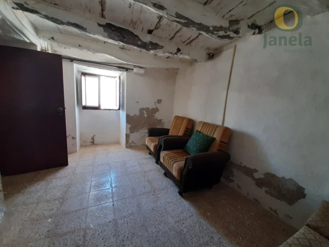 Moradia T1 para Venda em Salir Foto 11