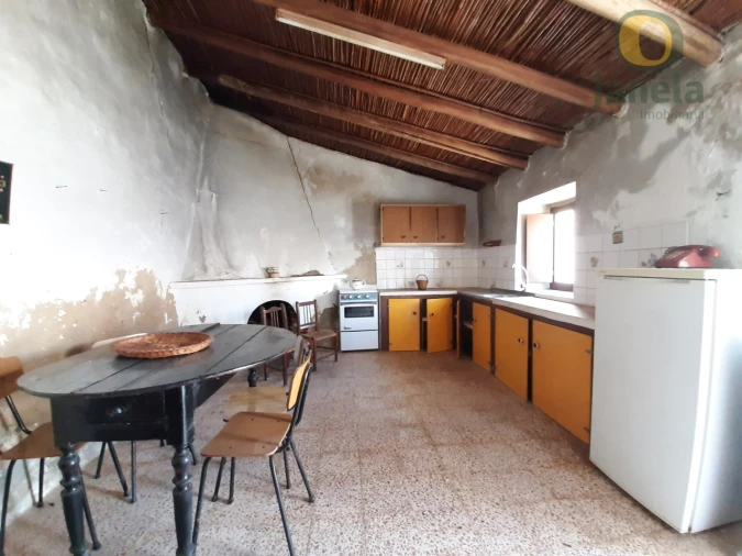 Moradia T1 para Venda em Salir Foto 15