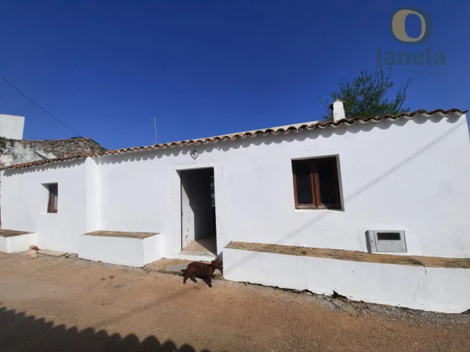 Moradia T1 para Venda em Salir Foto 21