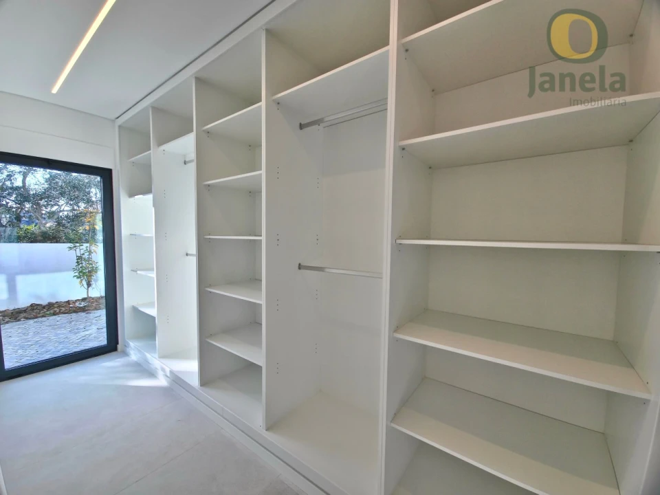 Moradia T4 para Venda em São Brás de Alportel Foto 26