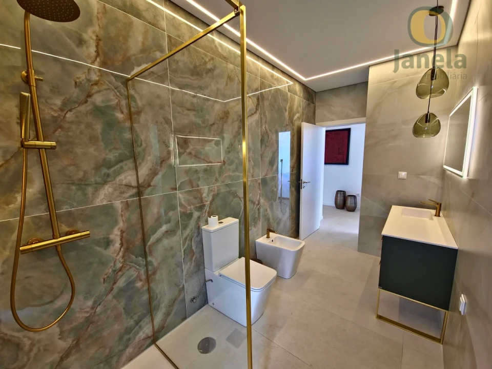 Moradia T4 para Venda em São Brás de Alportel Foto 52