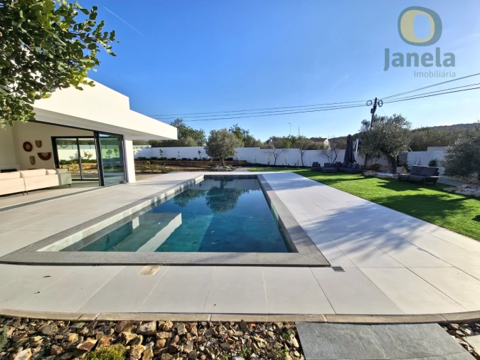 Moradia T4 para Venda em São Brás de Alportel Foto 5