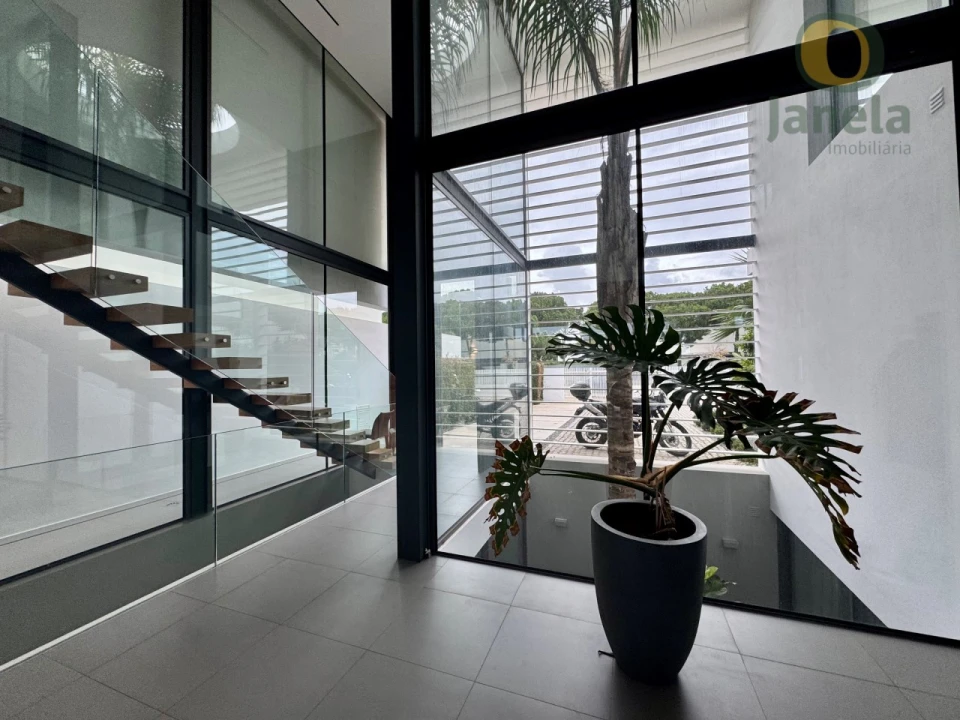 Moradia T4 para Venda em Quarteira Foto 5