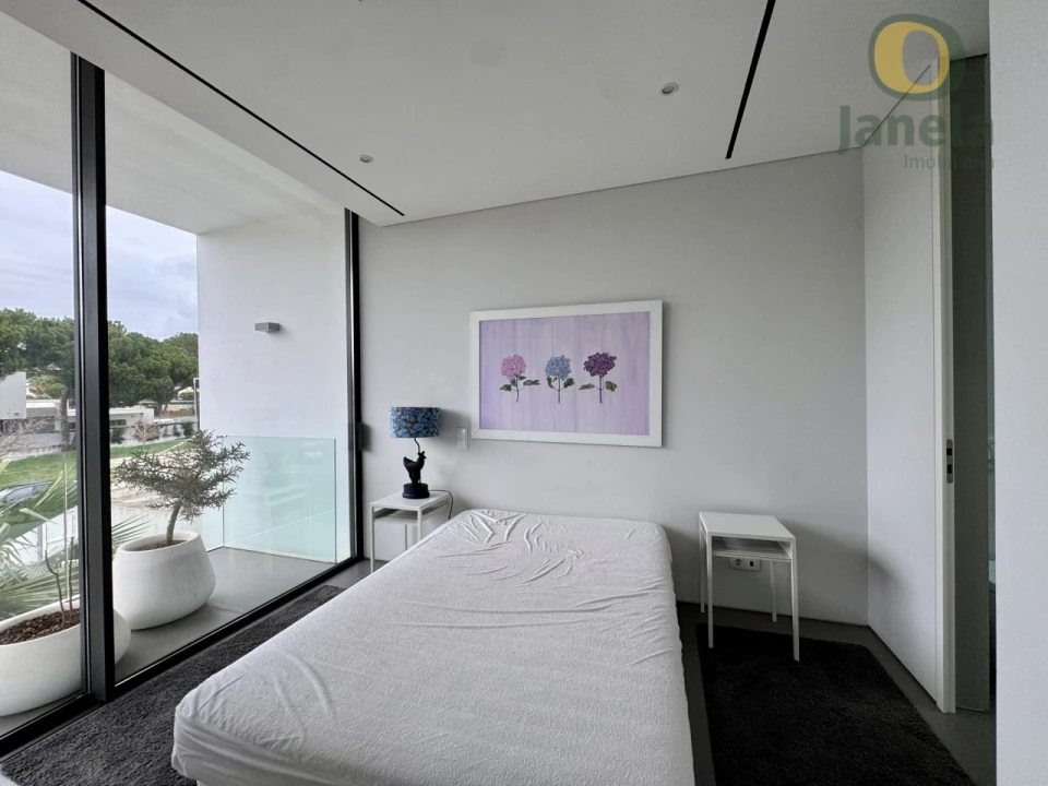 Moradia T4 para Venda em Quarteira Foto 25