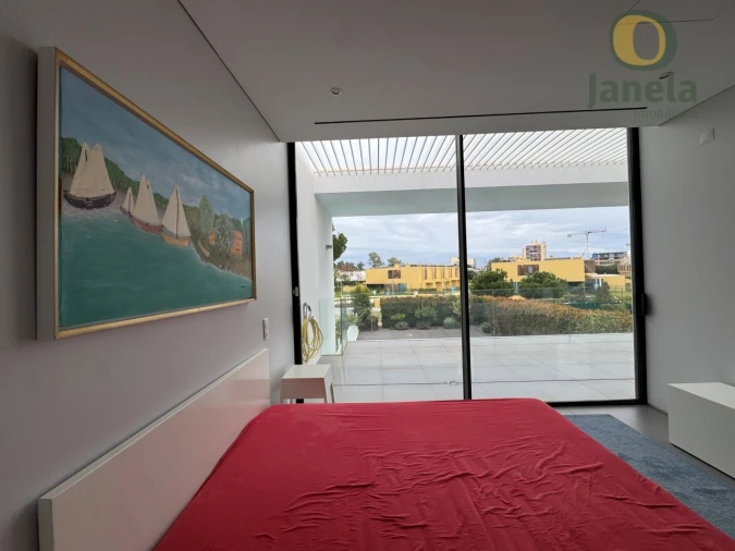 Moradia T4 para Venda em Quarteira Foto 19