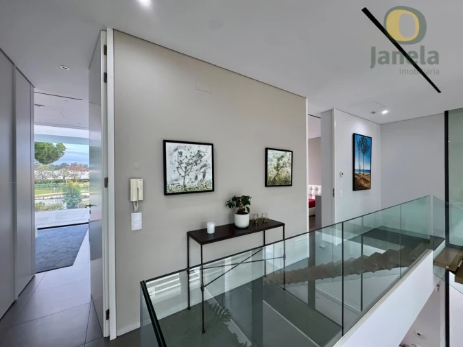 Moradia T4 para Venda em Quarteira Foto 22