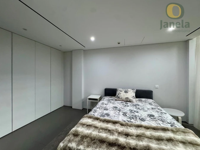 Moradia T4 para Venda em Quarteira Foto 34