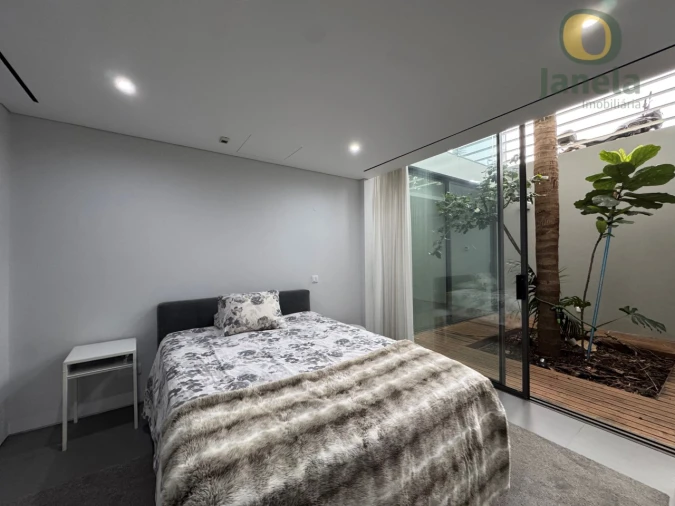 Moradia T4 para Venda em Quarteira Foto 36