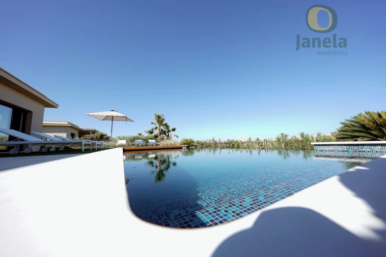 Moradia T4 para Venda em Montenegro Foto 23