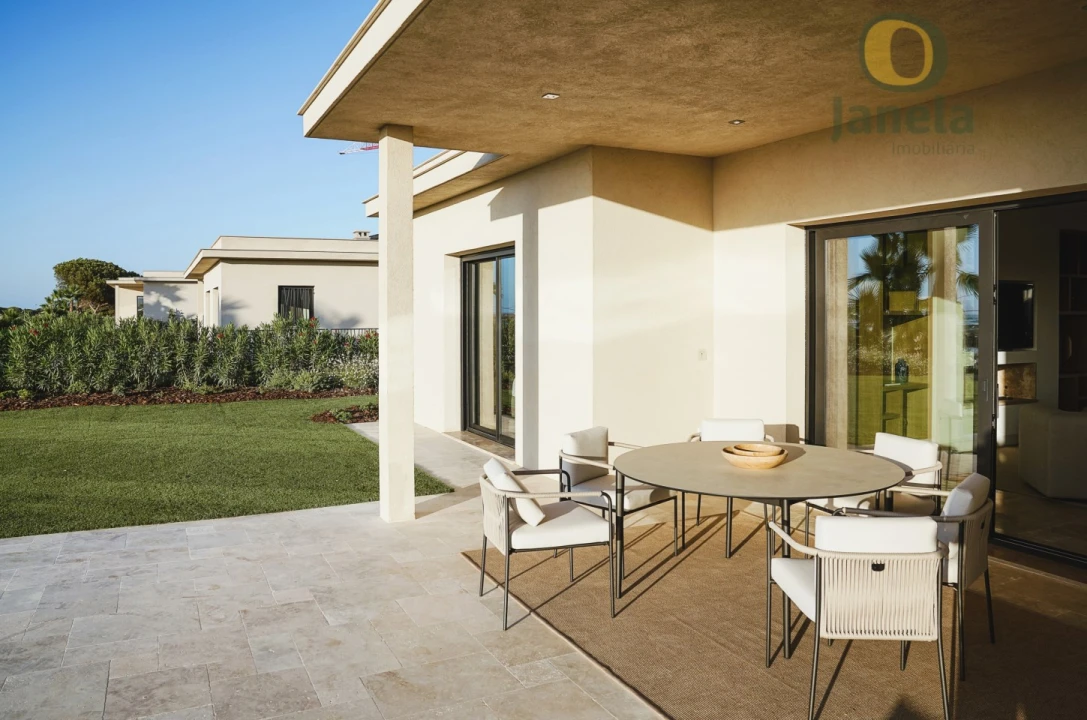 Moradia T4 para Venda em Montenegro Foto 47