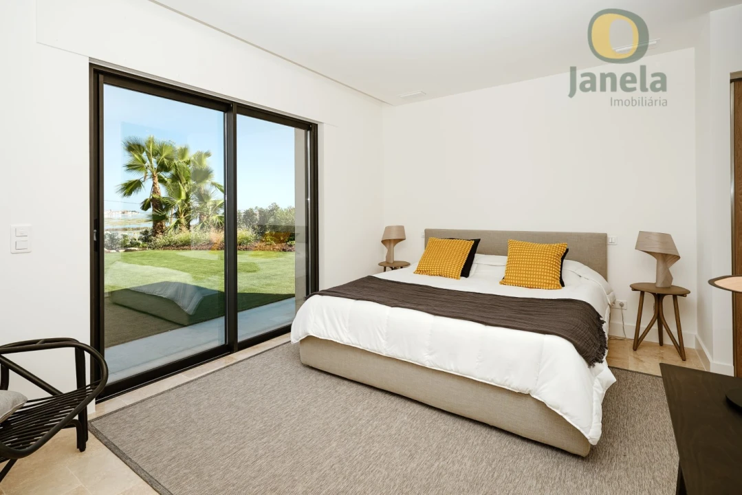 Moradia T5 para Venda em Montenegro Foto 29