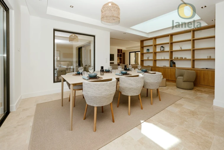 Moradia T5 para Venda em Montenegro Foto 24