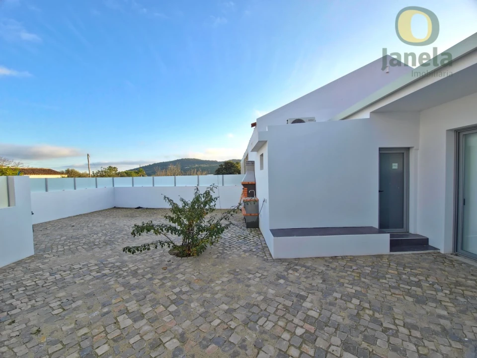 Moradia T3 para Venda em São Brás de Alportel Foto 5