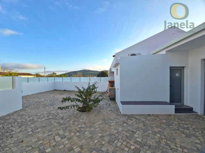 Moradia T3 para Venda em São Brás de Alportel Foto 2
