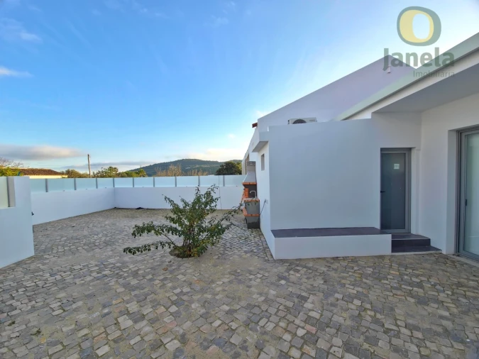 Moradia T3 para Venda em São Brás de Alportel Foto 5