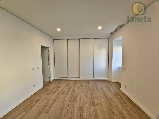 Moradia T3 para Venda em São Brás de Alportel Foto 18