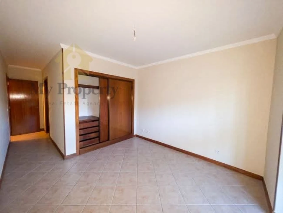 Apartamento T2 para Venda em Albufeira e Olhos de Água Foto 12