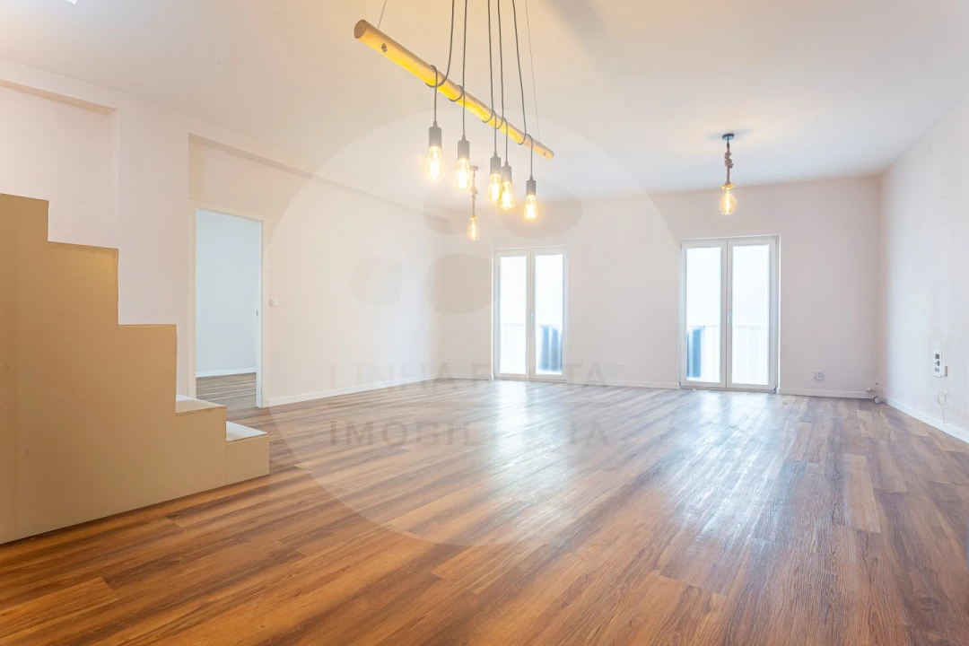 Prédio para Venda em União das Freguesias de Setúbal Foto 24