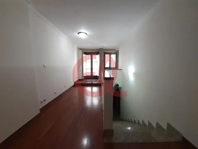 Prédio para Venda em Santa Maria Maior e Monserrate e Meadela Foto 3