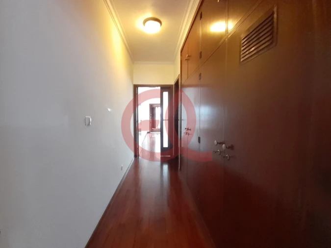 Prédio para Venda em Santa Maria Maior e Monserrate e Meadela Foto 4