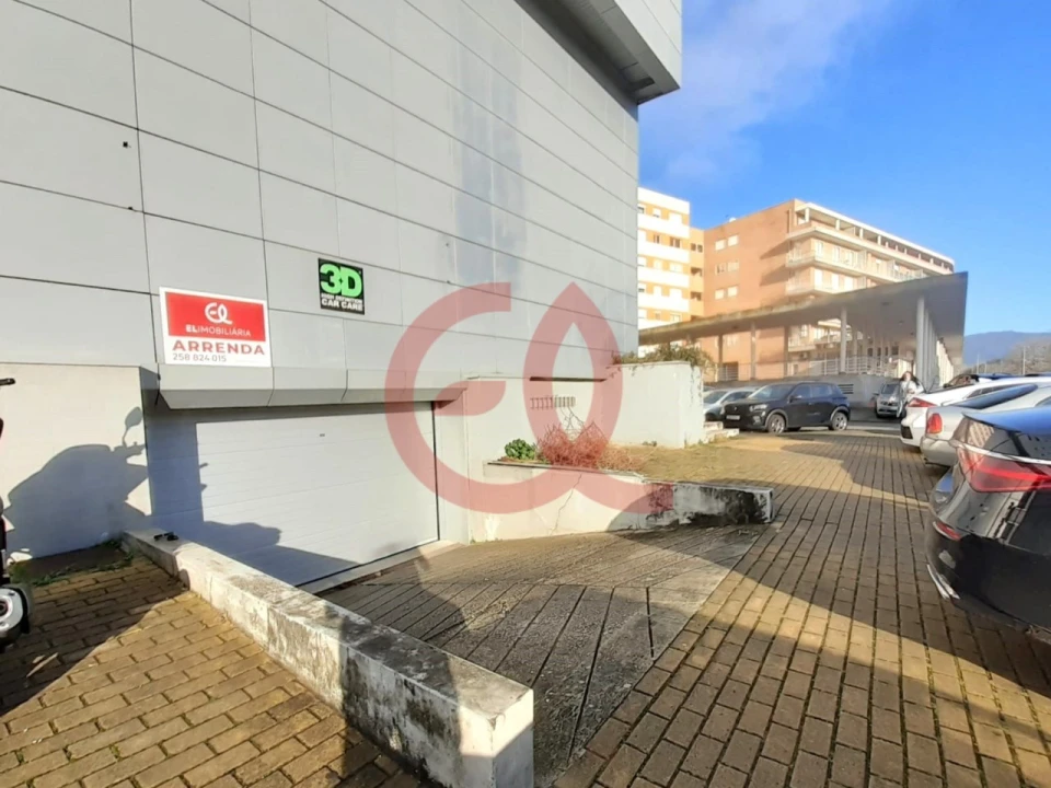 Armazém para Arrendamento em Santa Maria Maior e Monserrate e Meadela Foto 2