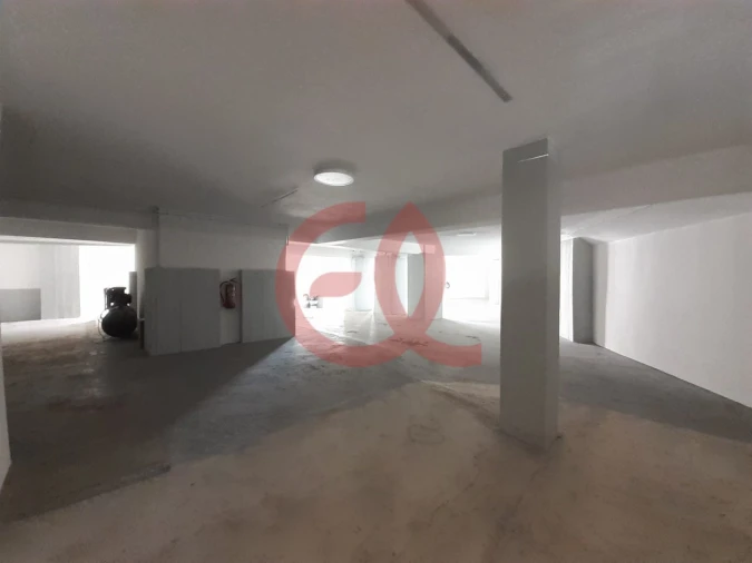 Armazém para Arrendamento em Santa Maria Maior e Monserrate e Meadela Foto 4