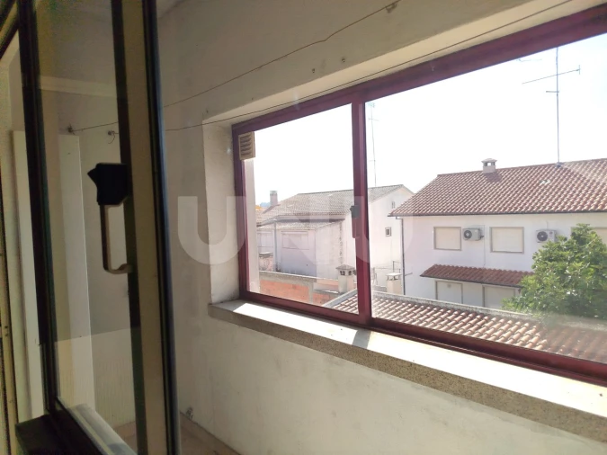 Apartamento T3 para Venda em Alcains Foto 3